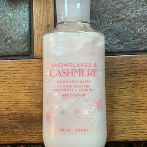 Snow flakes and cashmere by bath and body